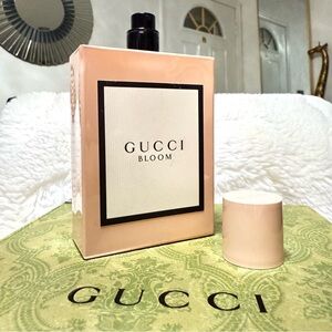 GUCCI Bloom Eau De Parfum – Women’s Designer Floral Scent 100 ml
